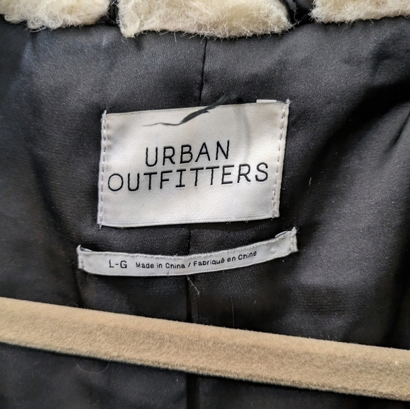 Urban Outfitters Women's Uo Francine Faux Fur Bomber Jacket - Picture 5 of 5
